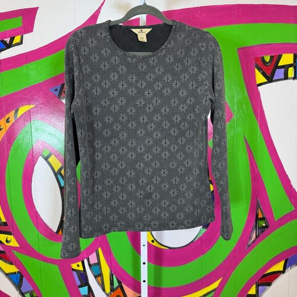 Woolrich Women's Gray Long Sleeve Top. Size Medium. Good used condition! - Picture 1 of 6